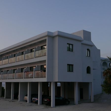 E.J. Pyrgos Bay Hotel Exterior photo